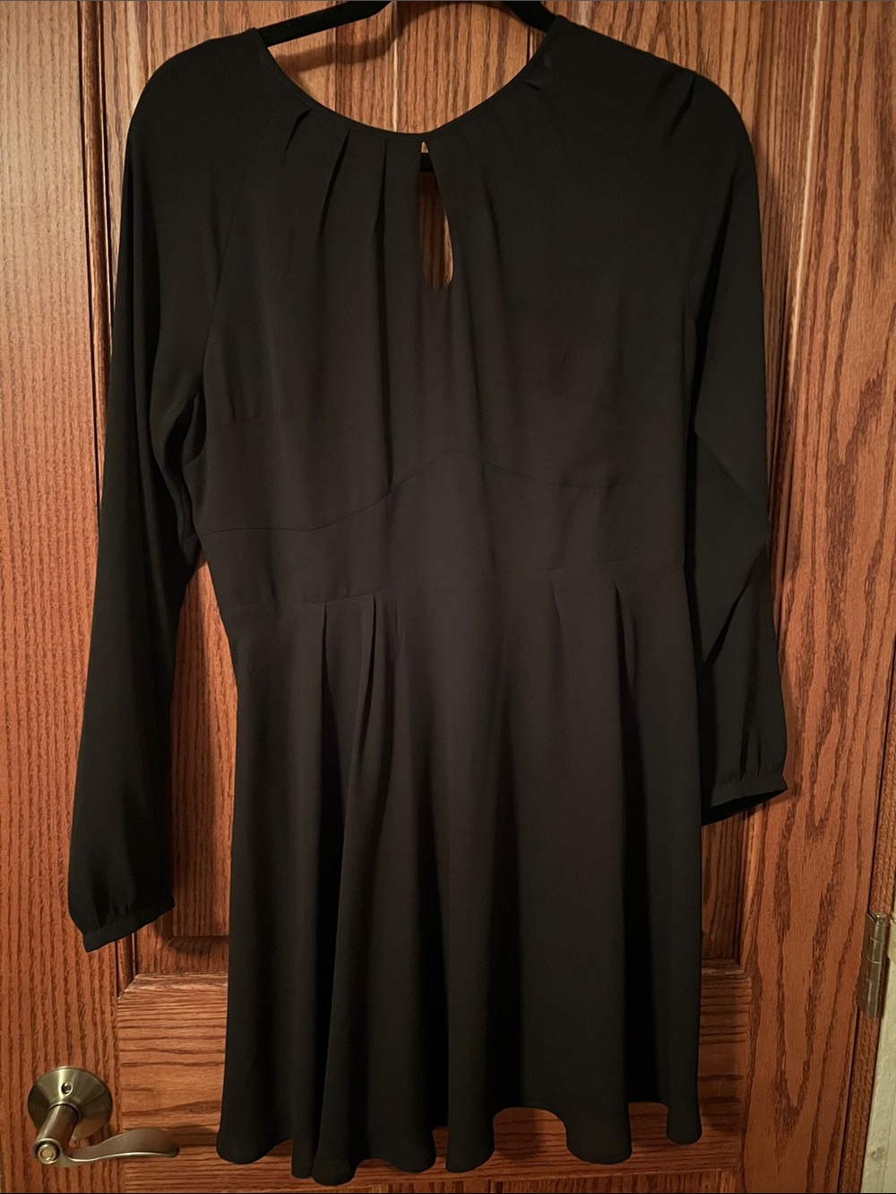 Express Women's Black Long-Sleeve Keyhole Dress